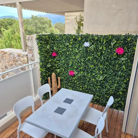 Superbe T2 Climatise Avec Terrasse Vue & Citadelle Apartment